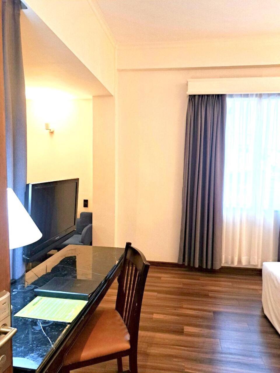 Liberty 2 Hotel Ho Chi Minh-stad Buitenkant foto