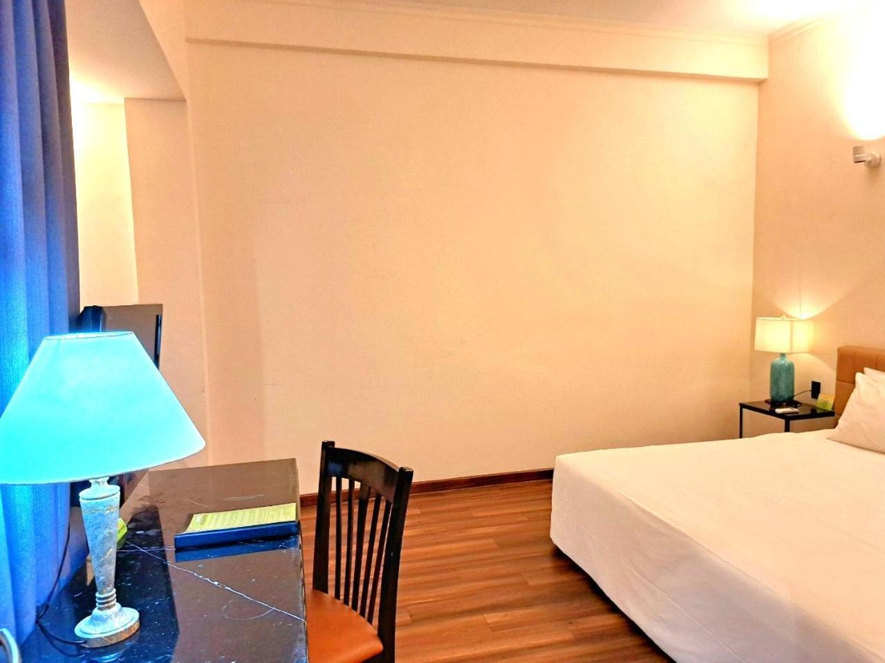Liberty 2 Hotel Ho Chi Minh-stad Buitenkant foto