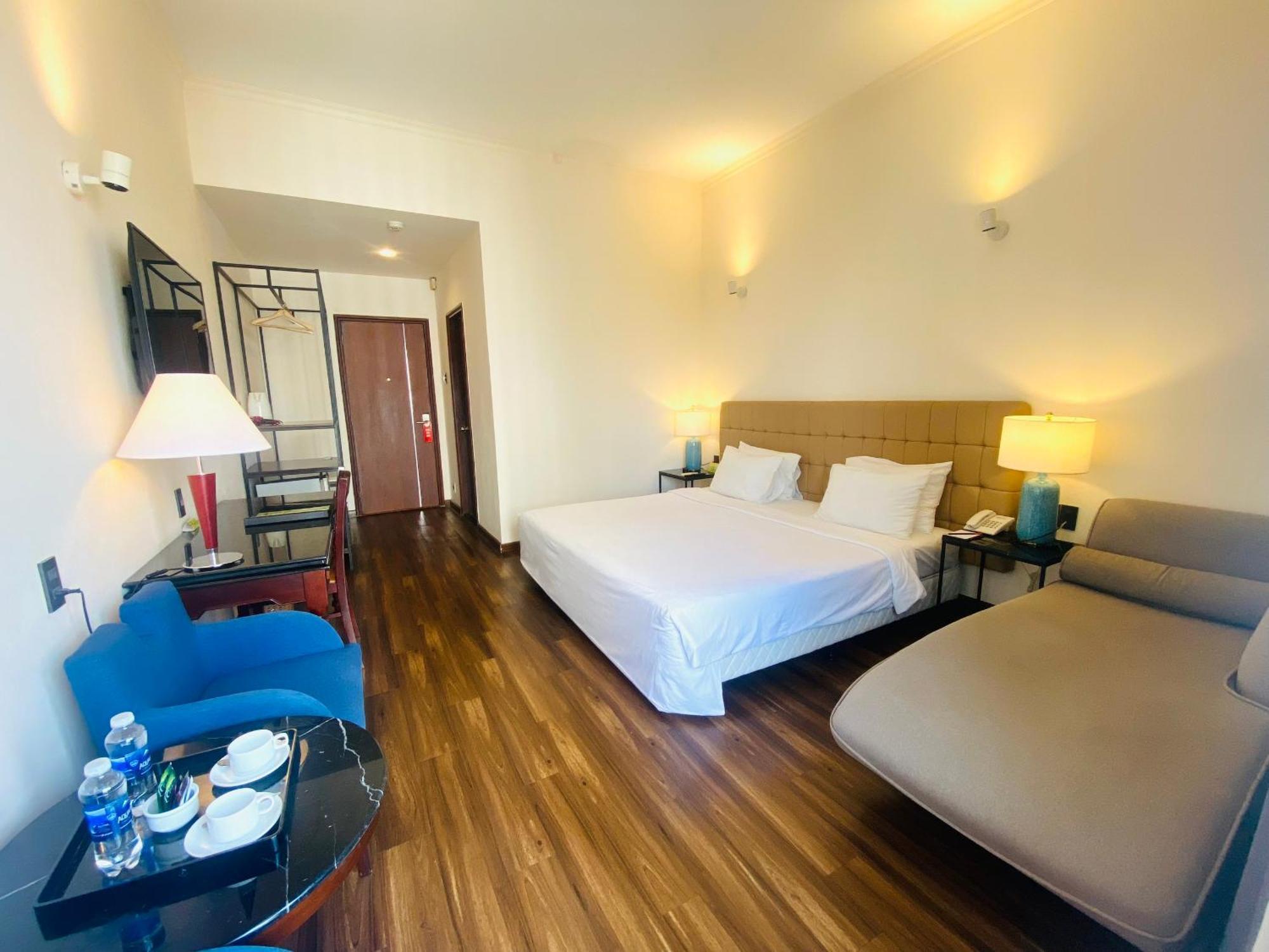 Liberty 2 Hotel Ho Chi Minh-stad Buitenkant foto