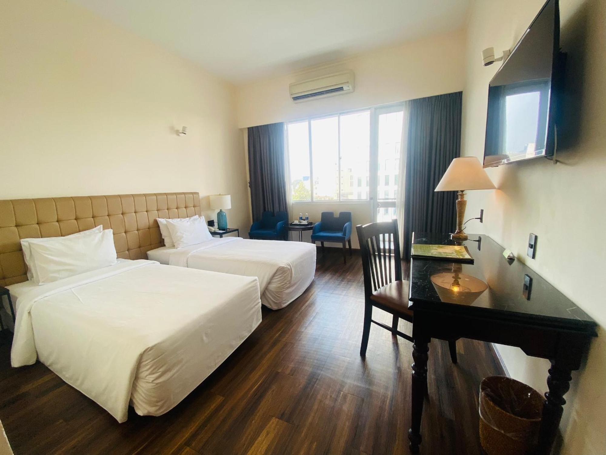 Liberty 2 Hotel Ho Chi Minh-stad Buitenkant foto